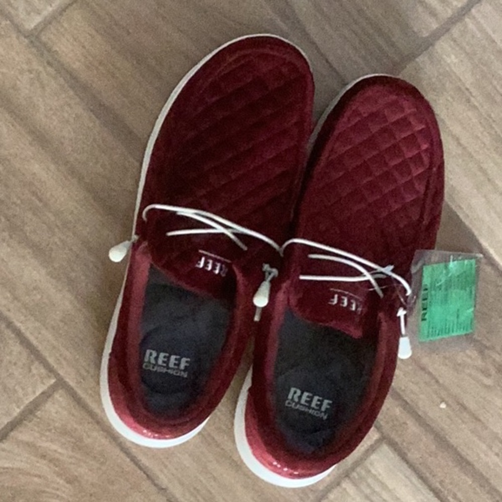 Men’s Reef, size 12, burgundy “Hugh Hefner” slip ons.